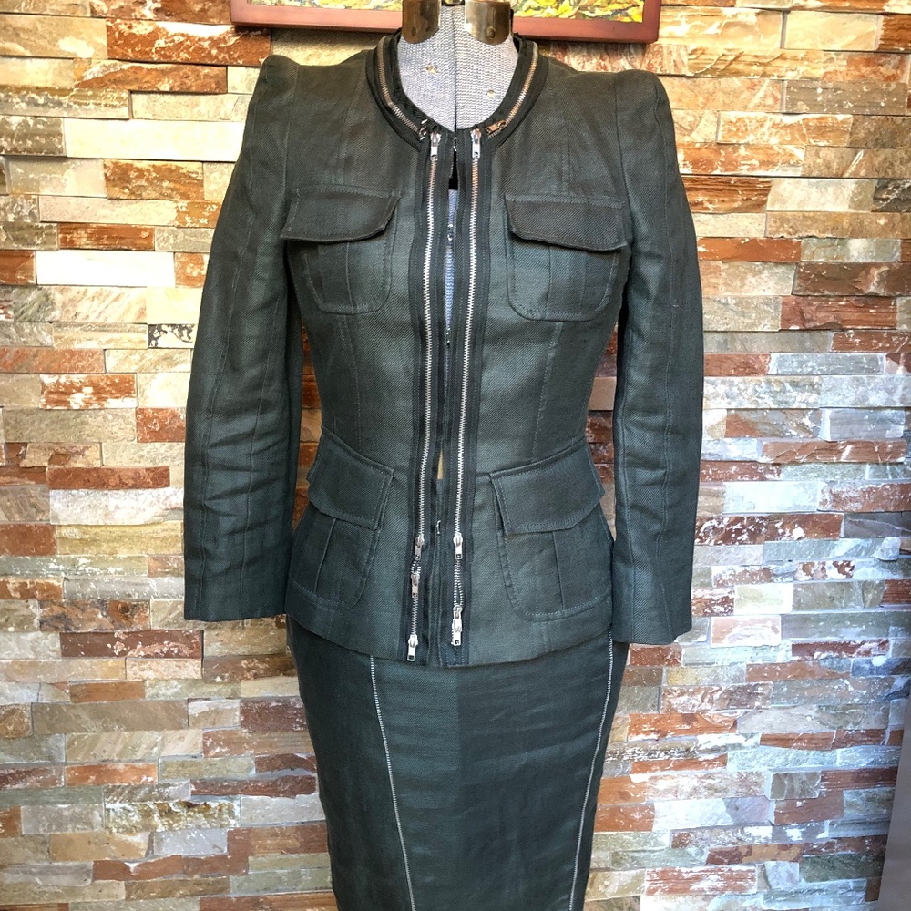 Sandra Angelozzi forest green jacket and pencil skirt